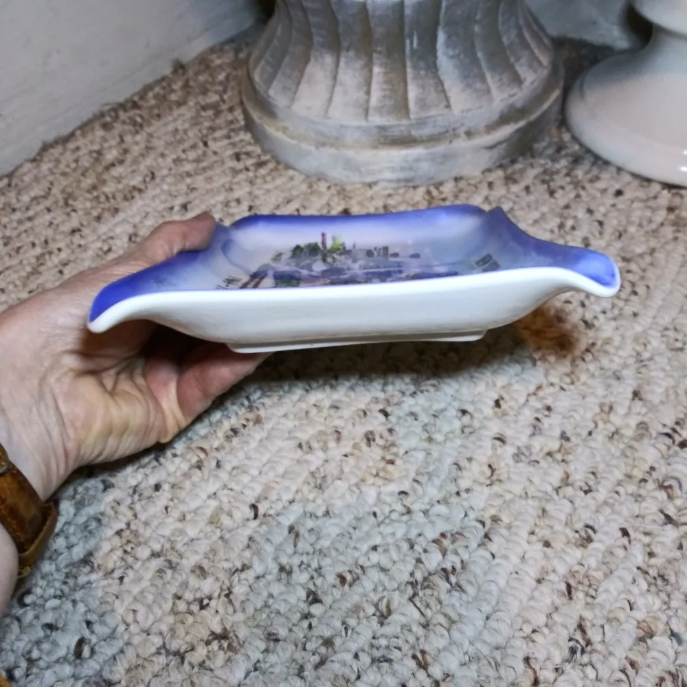 Vintage 1964-1965 New York World's Fair Dish